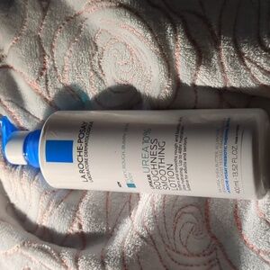 LA ROCHE POSAY LIPIKAR UREA 10% ROUGHNESS SMOOTHING LOTION